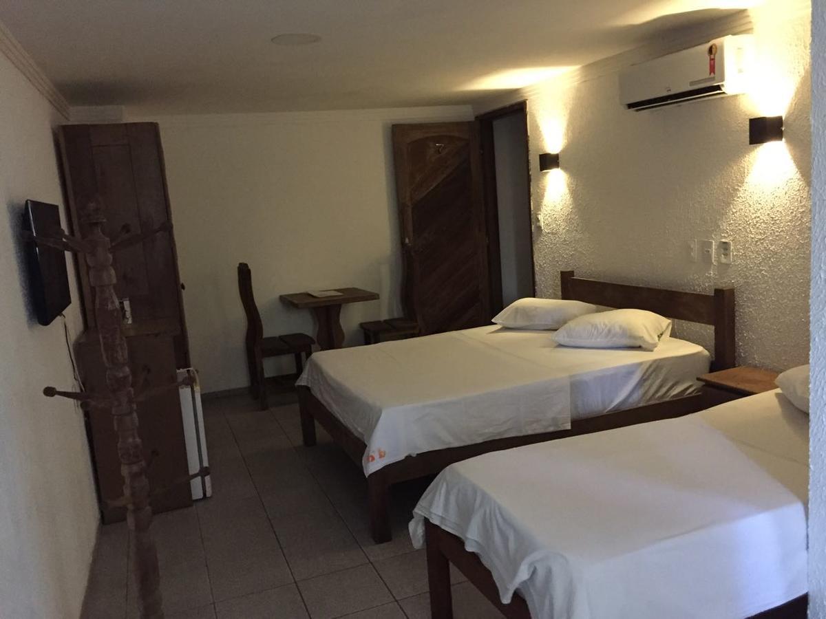 Hotel Pousada Da Praca 자보아탕 두스 구아라라페스 외부 사진