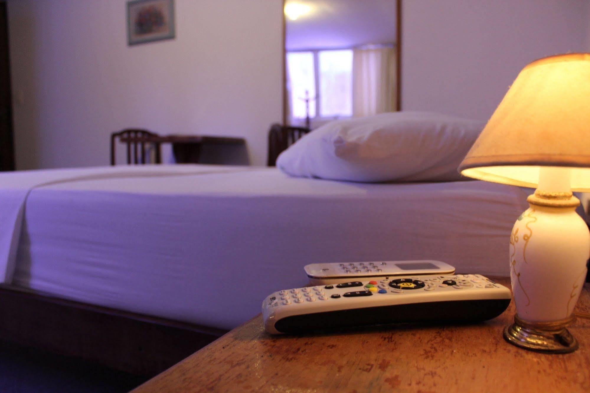 Hotel Pousada Da Praca 자보아탕 두스 구아라라페스 외부 사진